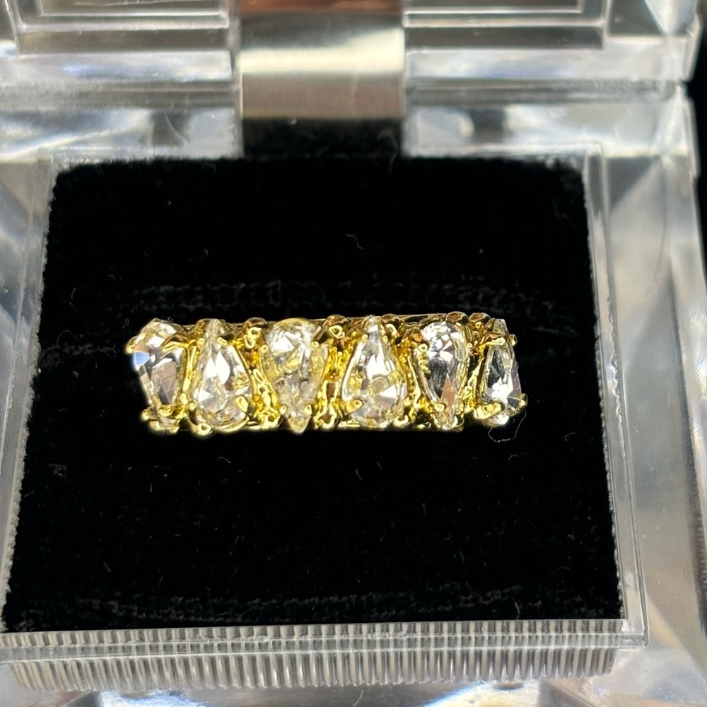 BRIGHT GOLD SORRELLI Clear Swarovski Crystal Signed adjustable Ring